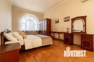 Дом 500м², 3-этажный, посуточно,