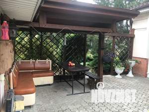 Дом 249м², 2-этажный, участок 9 сот.