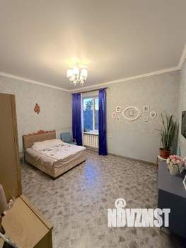 Коттедж 528м², 3-этажный, участок 8 сот.