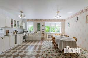 Дом 386м², 3-этажный, участок 6 сот.