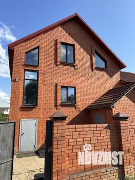 Дом 212м², 2-этажный, участок 9 сот.