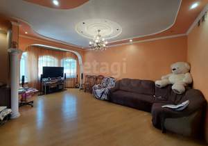 Дом 259м², 3-этажный, участок 11 сот.