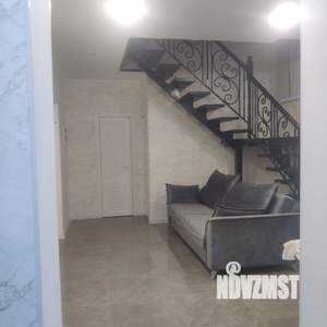 Дом 119м², 2-этажный, участок 7 сот.