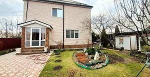 Дом 196м², 2-этажный, участок 6 сот.