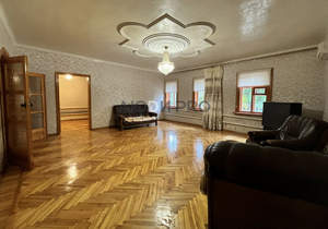 Дом 268м², 1-этажный, участок 586 сот.