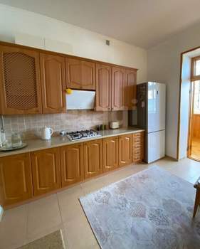 Дом 369м², 3-этажный, участок 10 сот.