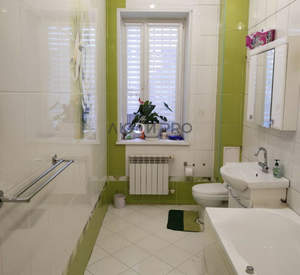 Дом 214м², 3-этажный, участок 9 сот.