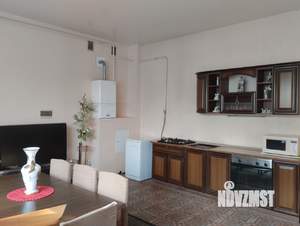 Дом 355м², 3-этажный, участок 6 сот.