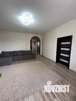 Дом 106м², 2-этажный, участок 5 сот.