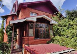 Дом 182м², 2-этажный, участок 9 сот.