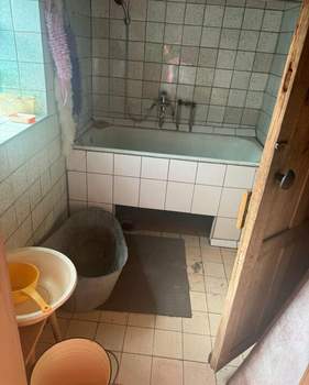 Дом 40м², 2-этажный, участок 5 сот.