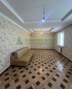 Дом 250м², 4-этажный, участок 5 сот.