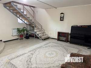 Дом 212м², 2-этажный, участок 9 сот.