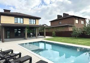 Дом 208м², 2-этажный, участок 10 сот.