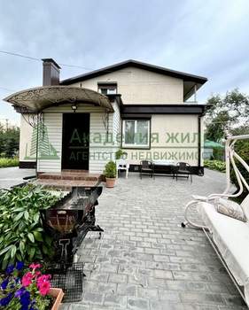 Дом 141м², 3-этажный, участок 8 сот.