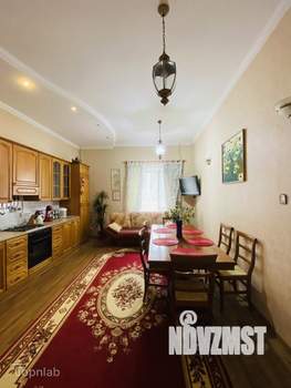 Коттедж 424м², 3-этажный, участок 20 сот.