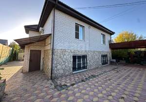 Дом 180м², 2-этажный, участок 8 сот.