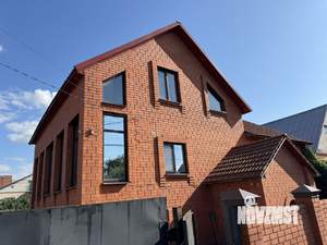 Дом 212м², 2-этажный, участок 9 сот.