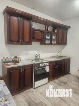 Дом 216м², 3-этажный, участок 8 сот.