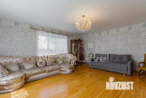 Дом 386м², 3-этажный, участок 6 сот.