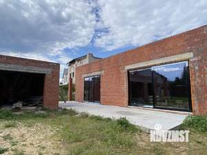 Дом 207м², 1-этажный, участок 9 сот.