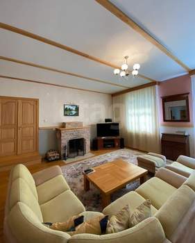 Дом 369м², 3-этажный, участок 10 сот.