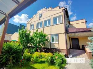 Дом 330м², 3-этажный, участок 9 сот.