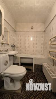 Дом 61м², 2-этажный, участок 10 сот.