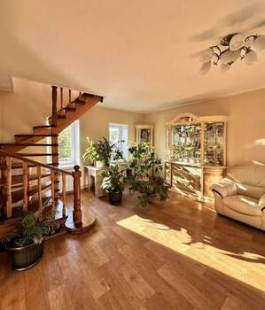 Дом 114м², 2-этажный, участок 4 сот.