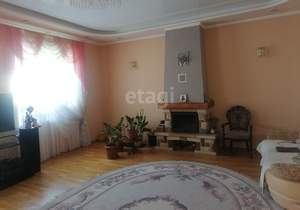 Дом 302м², 3-этажный, участок 15 сот.