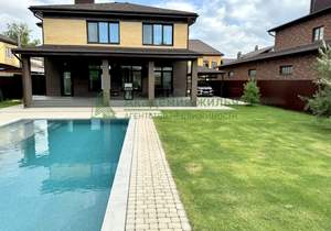 Дом 208м², 2-этажный, участок 10 сот.