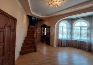 Дом 259м², 3-этажный, участок 11 сот.