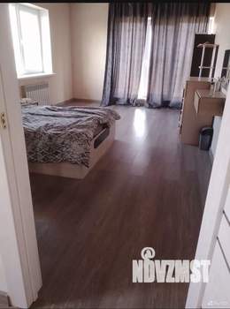 Дом 180м², 2-этажный, на длительный срок, 