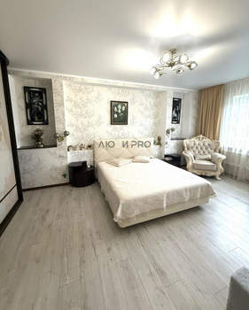 Дом 330м², 3-этажный, участок 9 сот.  