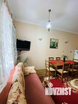 Дом 424м², 3-этажный, участок 20 сот.  