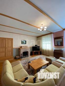 Дом 369м², 3-этажный, участок 10 сот.  