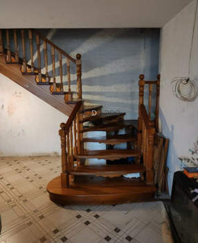 Дом 214м², 3-этажный, участок 9 сот.  