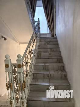 Дом 401м&sup2;, 4-этажный, участок 6 сот.  