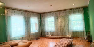 Дом 181м², 2-этажный, участок 10 сот.  