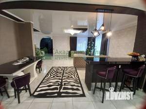 Дом 233м², 2-этажный, участок 5 сот.  