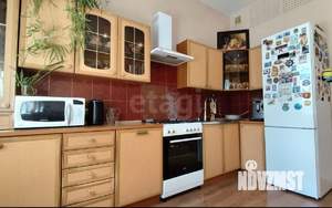 Дом 300м&sup2;, 2-этажный, участок 9 сот.  