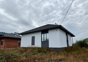 Дом 208м&sup2;, 2-этажный, участок 10 сот.  