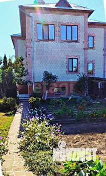 Дом 300м&sup2;, 2-этажный, участок 9 сот.  