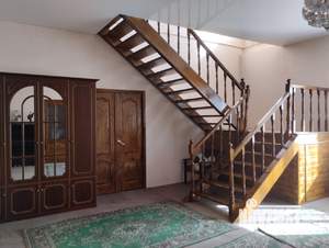 Дом 355м², 3-этажный, участок 6 сот.  