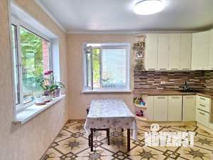 Дом 180м², 2-этажный, участок 9 сот.  