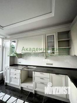 Дом 361м², 2-этажный, участок 10 сот.  