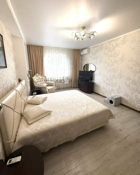 Дом 330м², 3-этажный, участок 9 сот.  