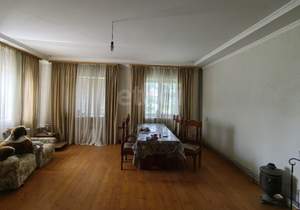 Дом 182м², 2-этажный, участок 9 сот.  