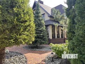 Дом 247м², 3-этажный, участок 14 сот.  