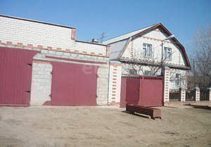 Дом 181м², 2-этажный, участок 10 сот.  